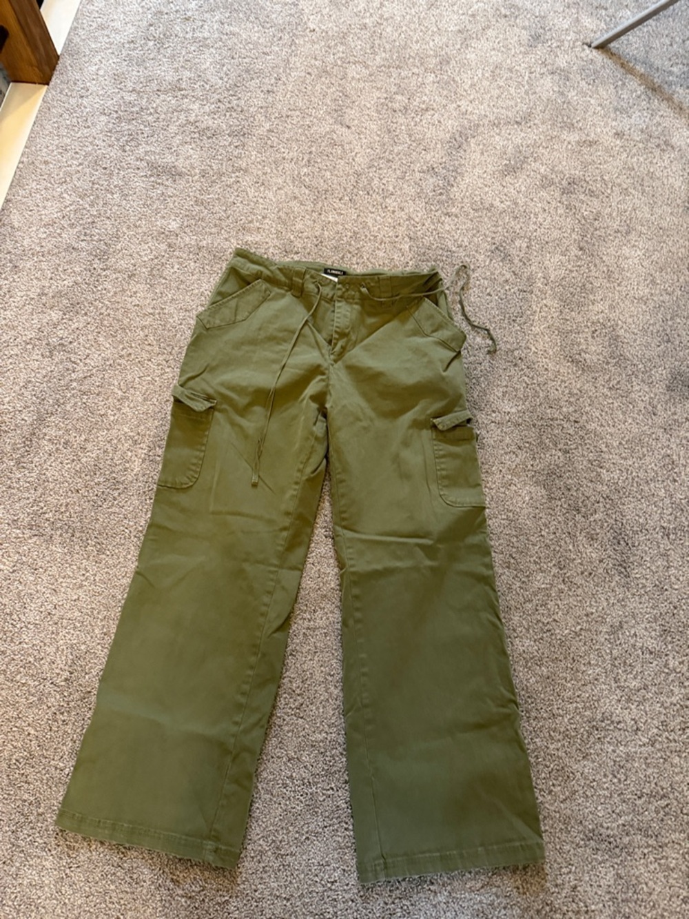 Women's Olive Cargo Wide-Leg Pants - Casual Utility Style